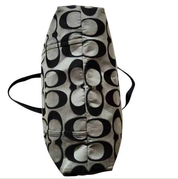 Coach Poppy Black & Gray Signature Tote Bag. - Picture 11 of 12